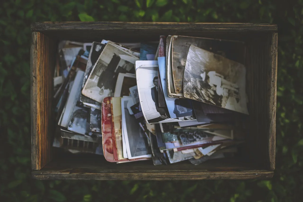 Family Constellations: The Dowry Chest Passed from Mother to Daughter